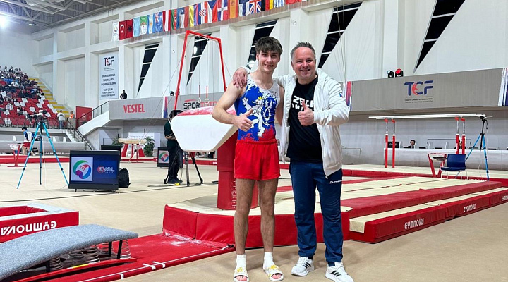 Na závodě FIG Artistic Gymnastics World Cup Antalya 2026 vybojoval český reprezentant Jonáš Daněk skvělé 3. místo ve finále na přeskoku. Do finále postoupil z 2. místa se známkou 13.683. Ve finále předvedl dva velmi povedené přeskoky a získal známku